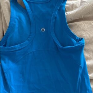 Lululemon tank size 4